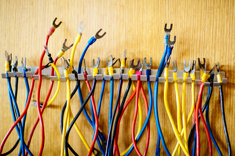 Restricted Disconnection/Reconnection of Fixed Wired Low Voltage